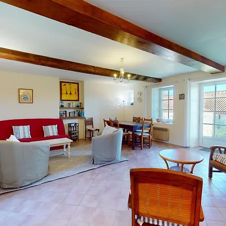 La Dodiniere Сasa de vacaciones *