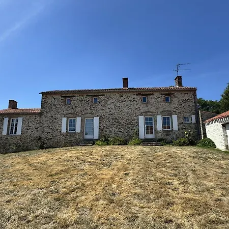 Сasa de vacaciones La Dodiniere